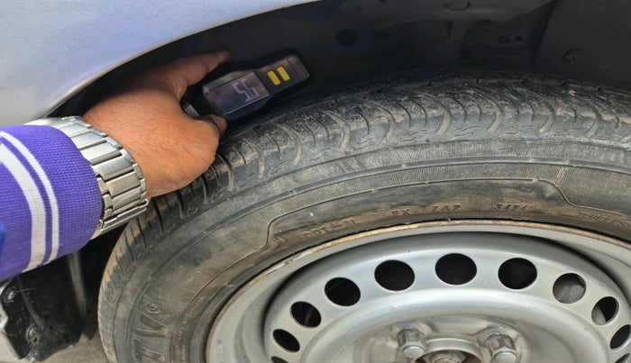 2015 Honda Amaze 1.2L I-VTEC E, Petrol, Manual, 42,691 km, tyre