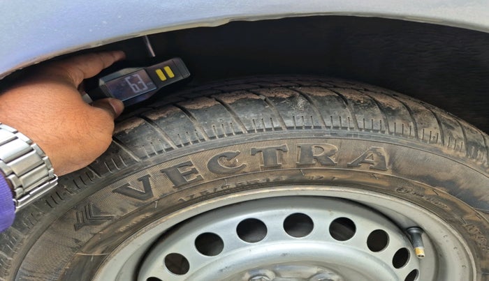 2015 Honda Amaze 1.2L I-VTEC E, Petrol, Manual, 42,691 km, tyre