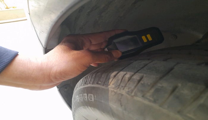 2017 Hyundai Creta SX 1.6 DIESEL, Diesel, Manual, 1,01,880 km, tyre