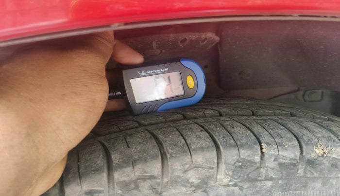 2015 Honda Brio S MT, Petrol, Manual, 78,897 km, tyre