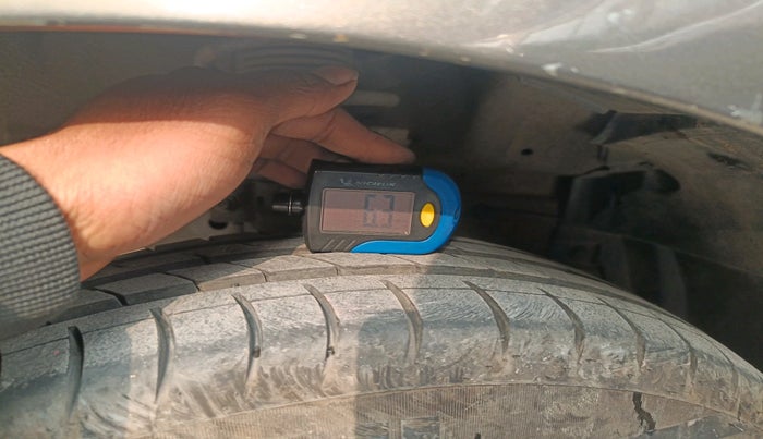 2017 Maruti Swift Dzire VDI ABS, Diesel, Manual, 63,015 km, tyre