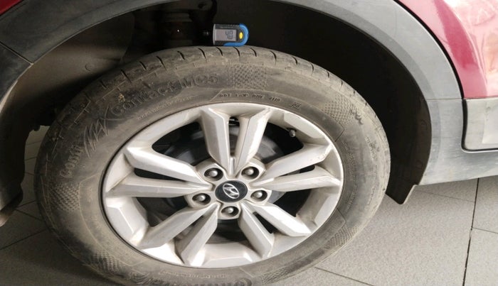 2016 Hyundai Creta SX PLUS 1.6 PETROL, Petrol, Manual, 1,22,304 km, tyre