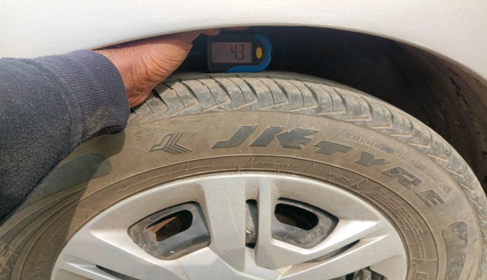 2017 Datsun Redi Go T (O), Petrol, Manual, 18,923 km, tyre