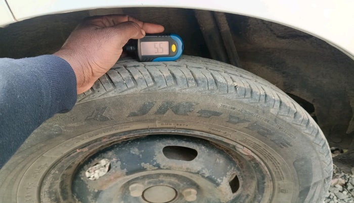 2017 Datsun Redi Go T (O), Petrol, Manual, 18,923 km, tyre