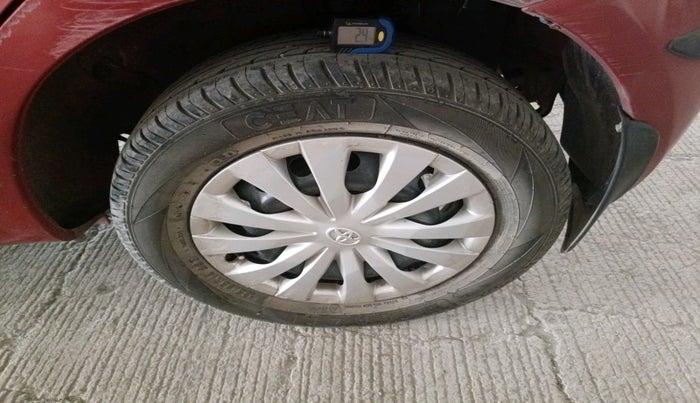 2011 Toyota Etios Liva G, Petrol, Manual, 51,423 km, tyre