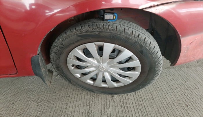 2011 Toyota Etios Liva G, Petrol, Manual, 51,423 km, tyre