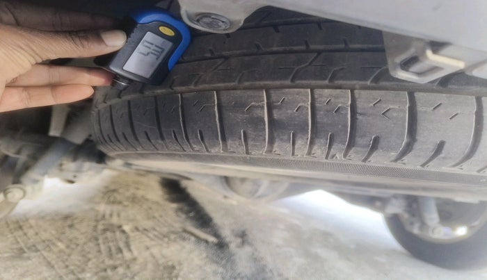 2019 Toyota Innova Crysta 2.4 VX 7 STR, Diesel, Manual, 1,01,416 km, tyre