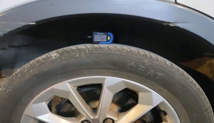 2016 Audi Q3 35 TDI Quattro, Diesel, Automatic, 1,20,577 km, tyre