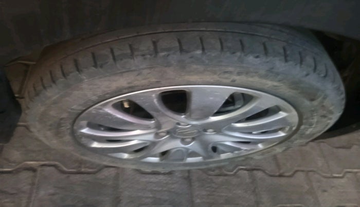 2018 Maruti Baleno ALPHA DIESEL 1.3, Diesel, Manual, 90,036 km, tyre