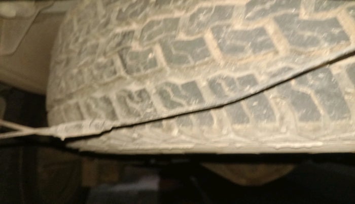 2011 Mahindra Scorpio SLE, Diesel, Manual, 2,26,028 km, tyre