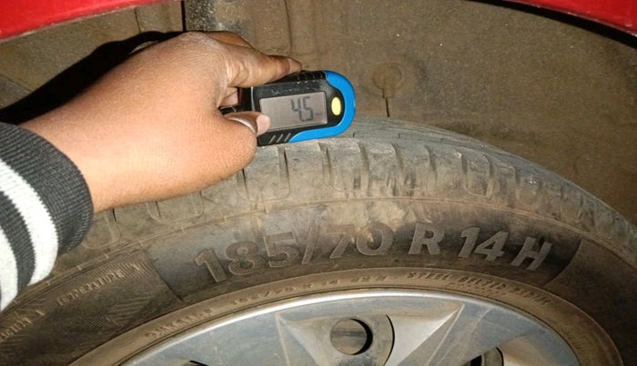 2017 Hyundai Elite i20 SPORTZ 1.4 CRDI, Diesel, Manual, 1,22,499 km, tyre