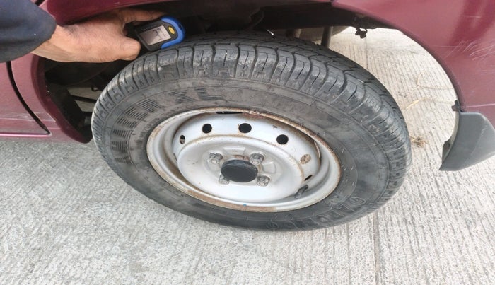 2011 Maruti Alto LXI, Petrol, Manual, 7,425 km, tyre