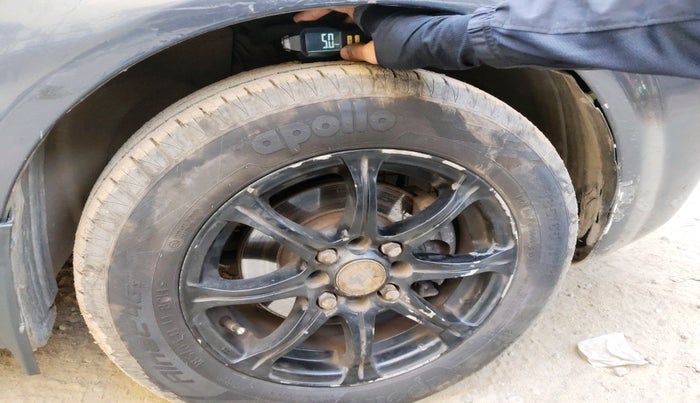 2012 Ford Classic 1.4 TITANIUM DIESEL, Diesel, Manual, 1,05,314 km, tyre