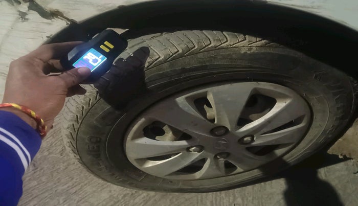 2011 Hyundai i10 MAGNA 1.1, Petrol, Manual, 60,985 km, tyre