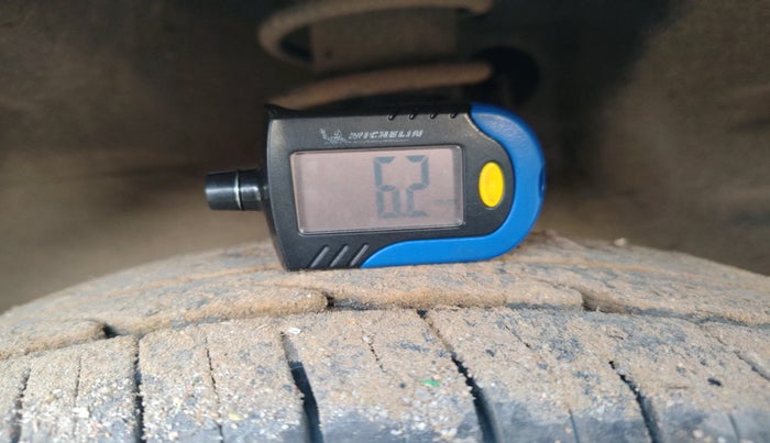 2017 Maruti Alto 800 LXI, Petrol, Manual, 46,096 km, tyre