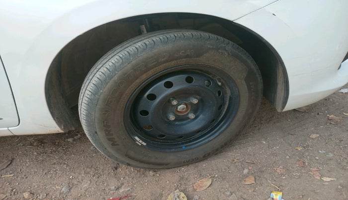 2024 Maruti Swift VXi, Petrol, Manual, 9,990 km, tyre