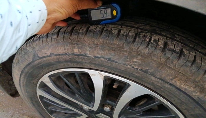 2022 Maruti Ertiga ZXi (O), Petrol, Manual, 8,173 km, tyre