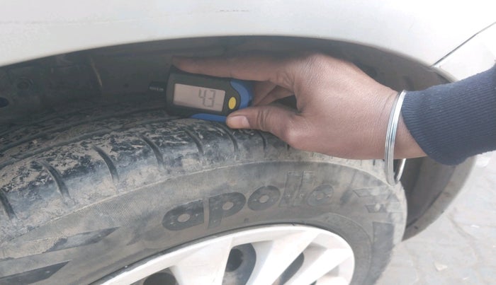 2016 Maruti Swift VXI, Petrol, Manual, 61,705 km, tyre