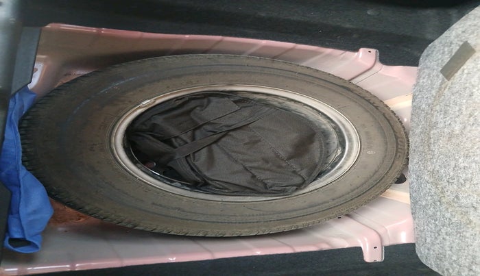 2023 Tata ALTROZ XZ PETROL, Petrol, Manual, 12,225 km, tyre