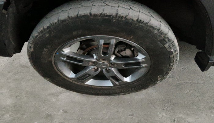 2022 Mahindra Thar LX HARD TOP 4WD MT, Diesel, Manual, 82,556 km, tyre