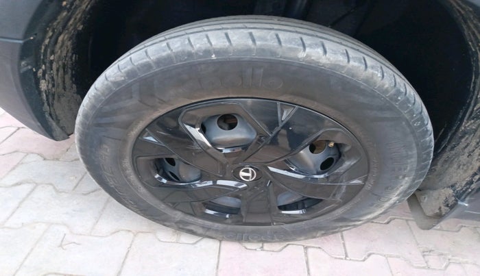 2023 Tata PUNCH ADVENTURE MT, Petrol, Manual, 61,450 km, tyre