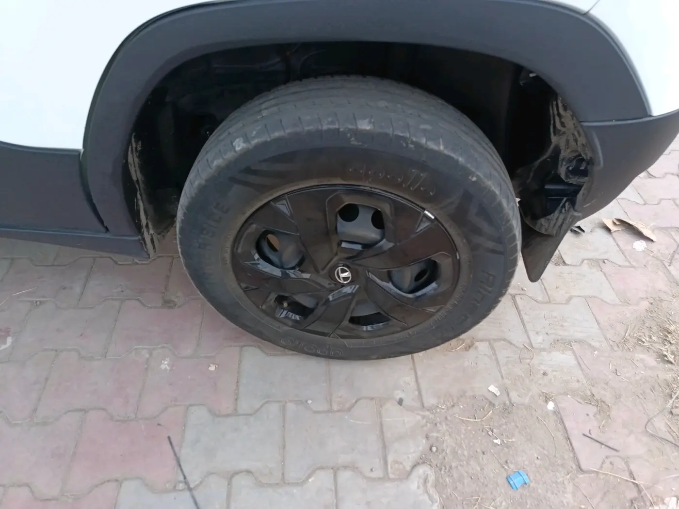 2023 Tata PUNCH ADVENTURE MT, Petrol, Manual, 61,450 km, tyre