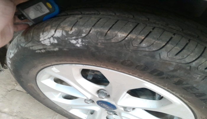 2018 Ford Figo Aspire TITANIUM 1.2 PETROL, Petrol, Manual, 78,585 km, tyre