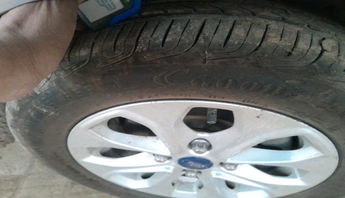 2018 Ford Figo Aspire TITANIUM 1.2 PETROL, Petrol, Manual, 78,585 km, tyre