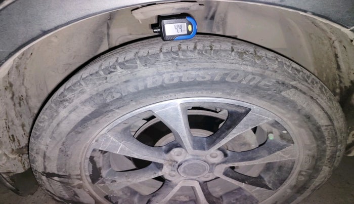 2020 Tata NEXON XZA PLUS SUNROOF DUAL TONE PETROL, Petrol, Automatic, 50,703 km, tyre