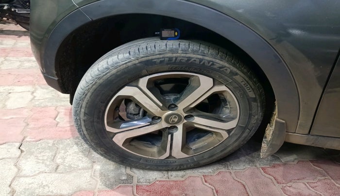 2021 Tata NEXON XM SUNROOF PETROL, Petrol, Manual, 28,994 km, tyre