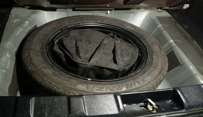 2021 Tata NEXON XM SUNROOF PETROL, Petrol, Manual, 28,994 km, tyre