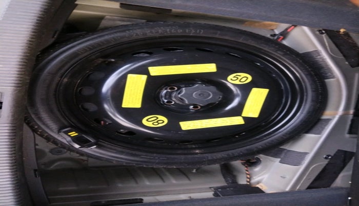 2013 Audi A6 2.0 TDI PREMIUM, Diesel, Automatic, 1,09,524 km, tyre