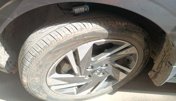 2022 Hyundai NEW I20 ASTA (O) 1.2 MT, Petrol, Manual, 35,379 km, tyre