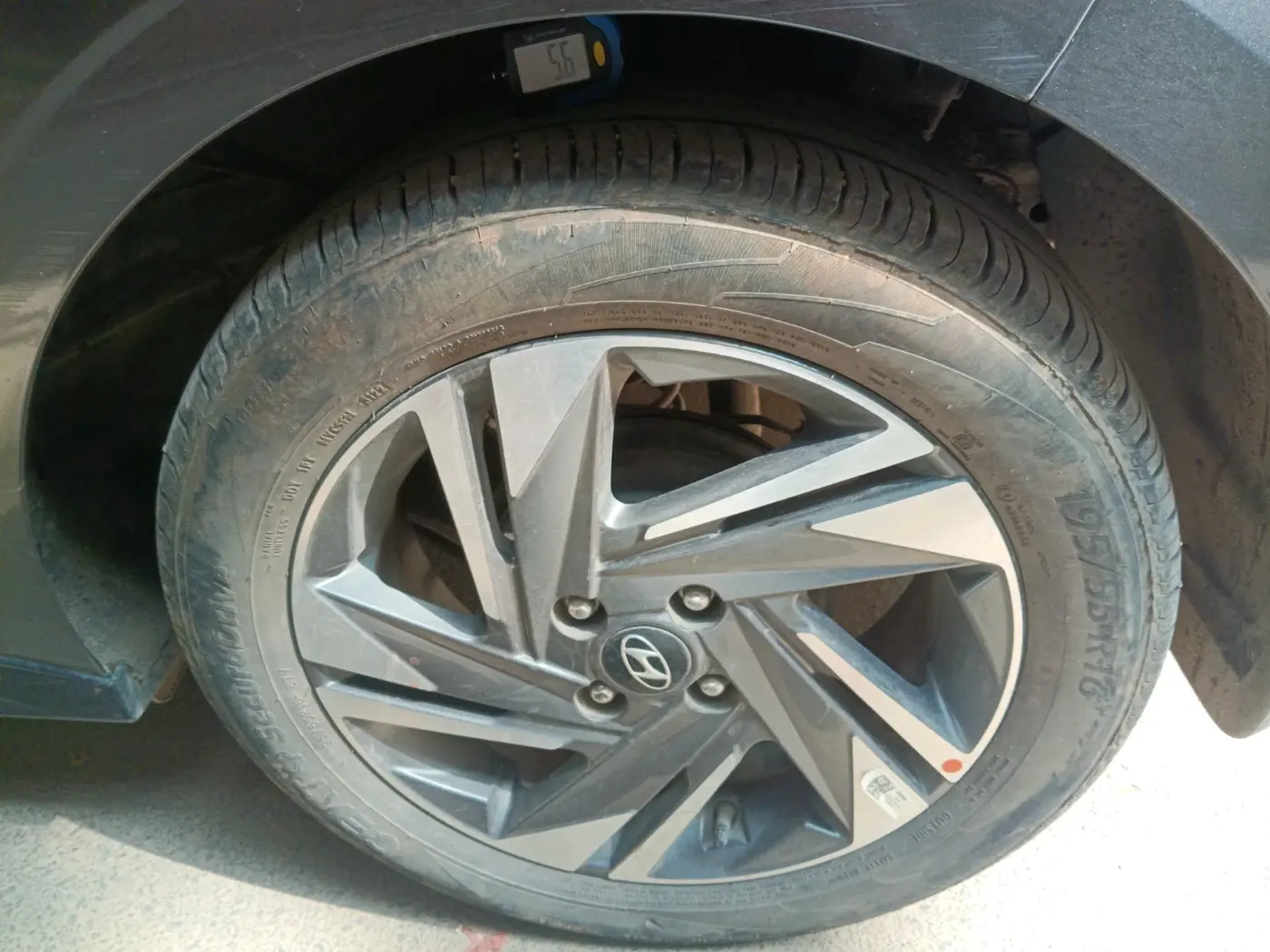 2022 Hyundai NEW I20 ASTA (O) 1.2 MT, Petrol, Manual, 35,379 km, tyre
