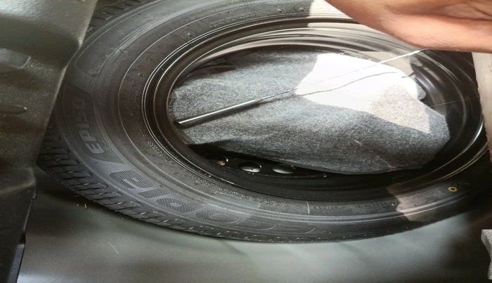 2022 Hyundai NEW I20 ASTA (O) 1.2 MT, Petrol, Manual, 35,379 km, tyre