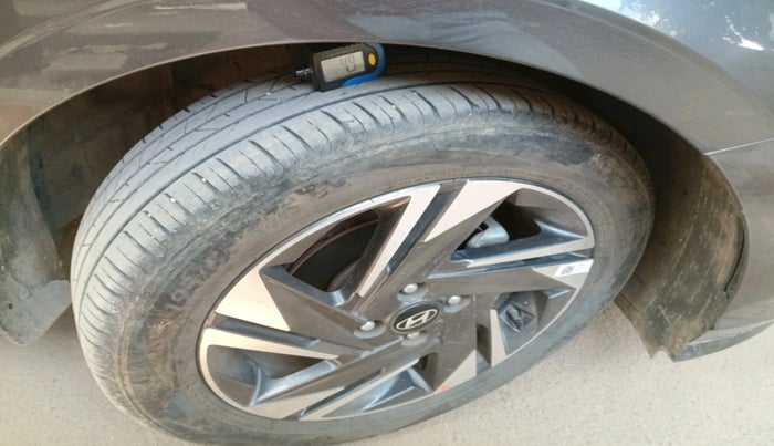 2022 Hyundai NEW I20 ASTA (O) 1.2 MT, Petrol, Manual, 35,379 km, tyre