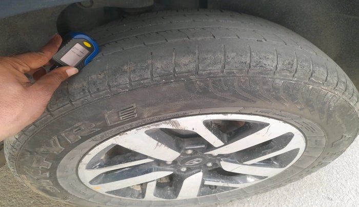 2020 Tata Harrier XZ PLUS 2.0L, Diesel, Manual, 1,72,392 km, tyre