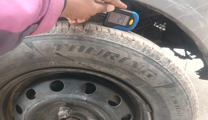 2013 Hyundai i10 MAGNA 1.2, Petrol, Manual, 1,15,100 km, tyre