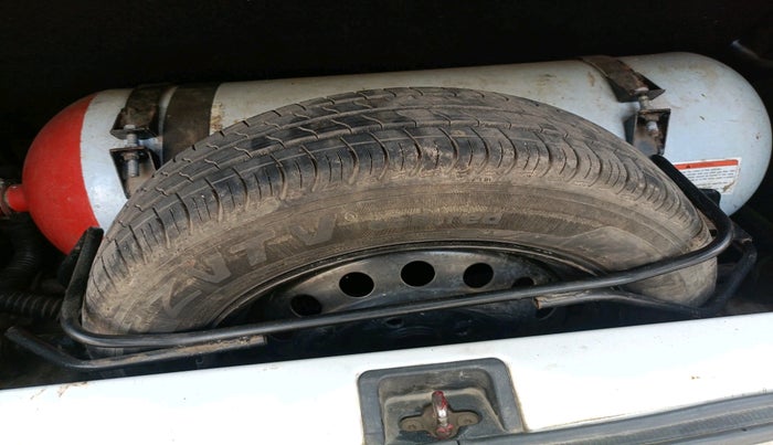 2021 Maruti New Wagon-R LXI CNG 1.0, Petrol, Manual, 57,346 km, tyre