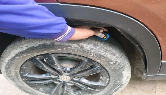 2018 Maruti Vitara Brezza ZDI PLUS AMT, Diesel, Automatic, 1,02,027 km, tyre