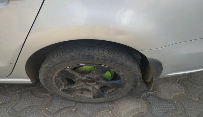 2010 Volkswagen Vento TRENDLINE DIESEL 1.6, Diesel, Manual, 1,33,500 km, tyre