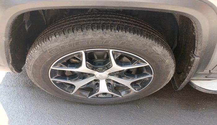 2022 Jeep MERIDIAN LIMITED (O) 4X4 AT, Diesel, Automatic, 52,680 km, tyre