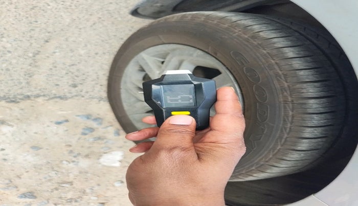 2020 Hyundai GRAND I10 NIOS SPORTZ AMT 1.2 KAPPA VTVT, Petrol, Automatic, 44,654 km, tyre