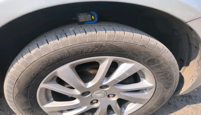 2014 Maruti Swift ZDI, Diesel, Manual, 94,604 km, tyre