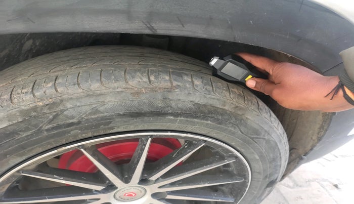 2021 Hyundai Creta E 1.5 PETROL, Petrol, Manual, 1,03,430 km, tyre