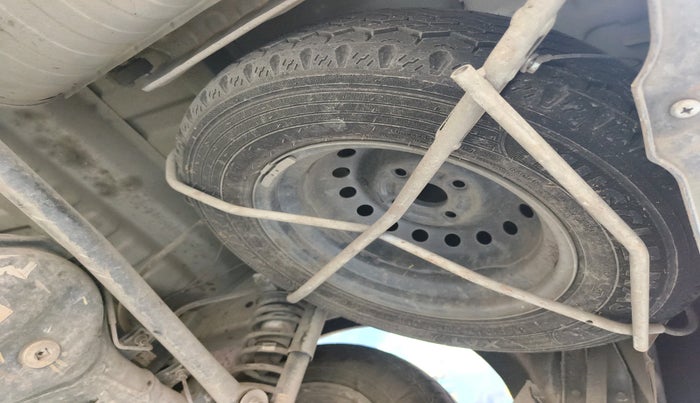 2025 Maruti Eeco 5 Str Ac CNG (O) , Petrol, Manual, 23,921 km, tyre