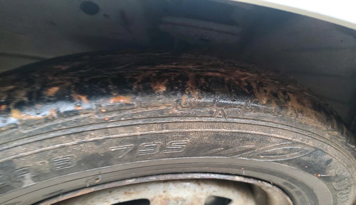 2012 Maruti Wagon R 1.0 LXI CNG, Petrol, Manual, 1,33,223 km, tyre