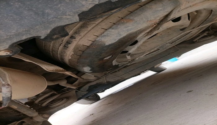 2014 Nissan Terrano XL (D), Diesel, Manual, 1,75,087 km, tyre