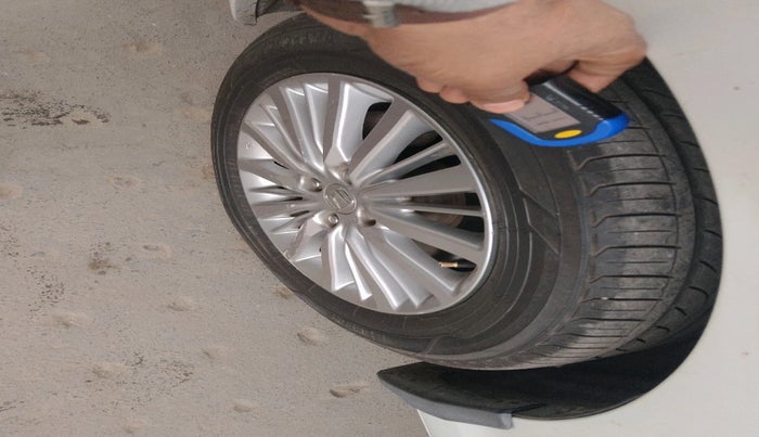 2022 Honda City 1.5L I-VTE V CVT, Petrol, Automatic, 67,414 km, tyre