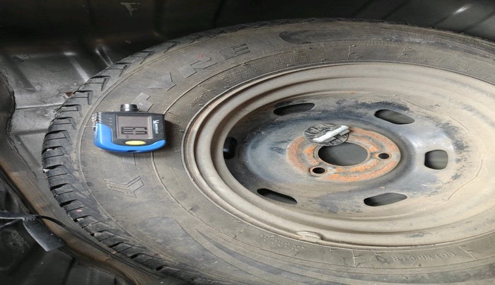 2019 Renault Kwid RXL, Petrol, Manual, 49,524 km, tyre